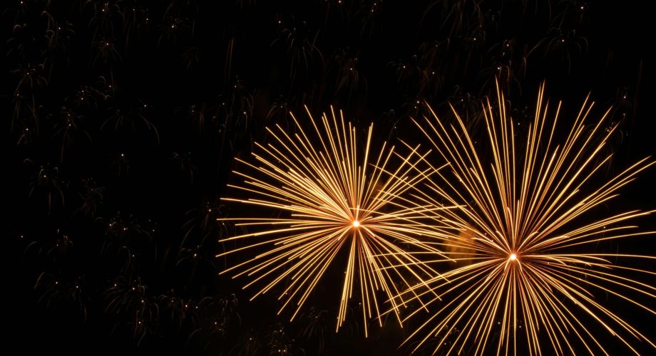 Best Places to Spend New Year’s Eve (For Every Kind of Celebration) Featured Image