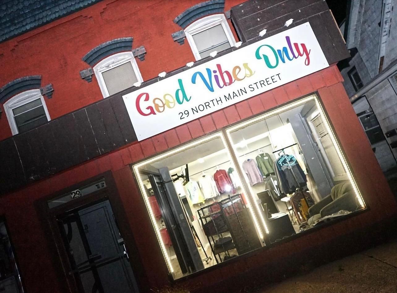 Good Vibes Only Image