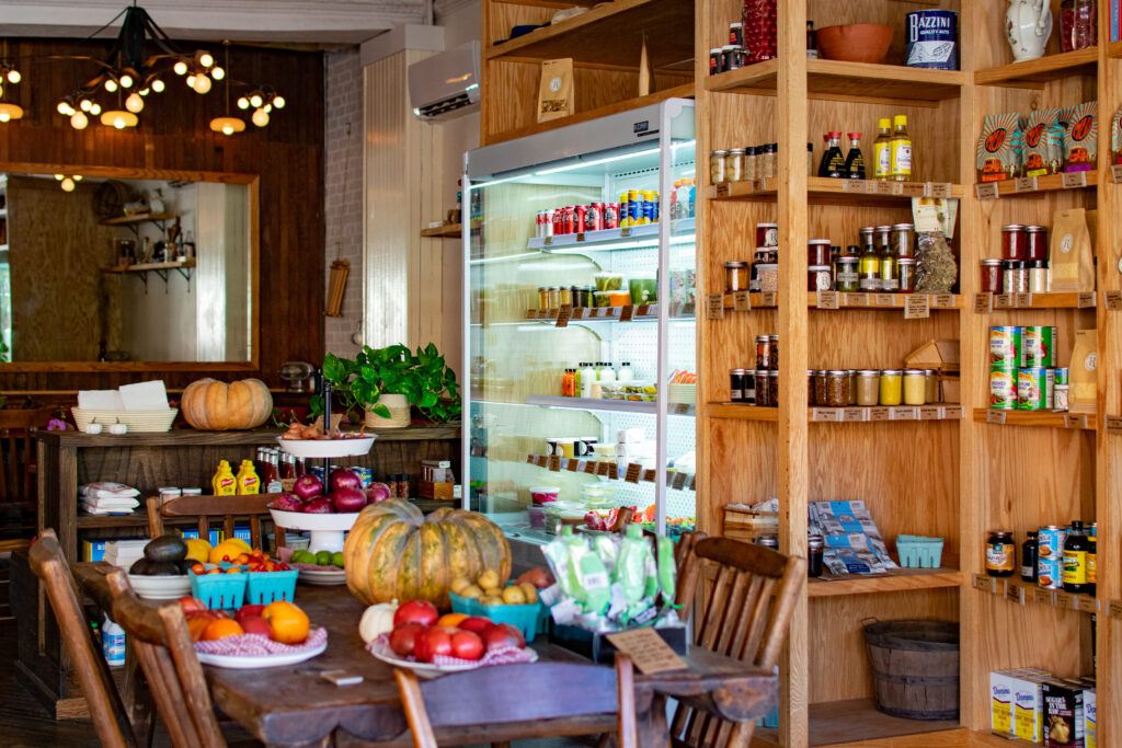 Rosie General table with fresh vegetables