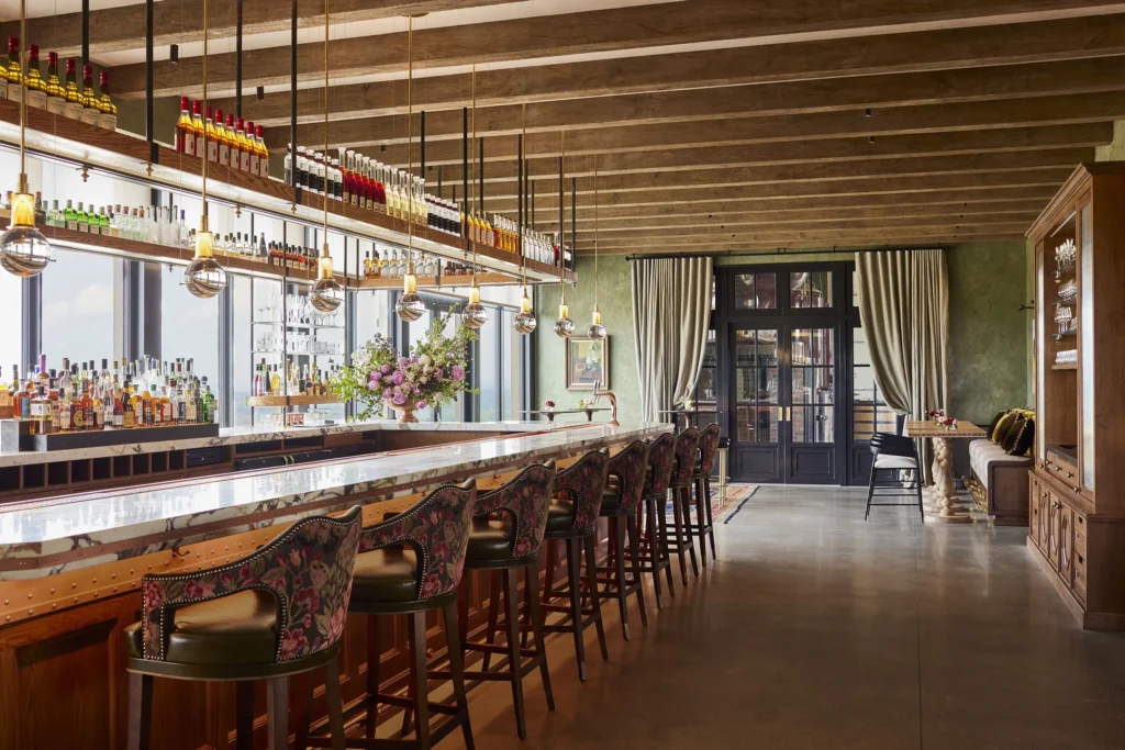 Klocke Estate bar