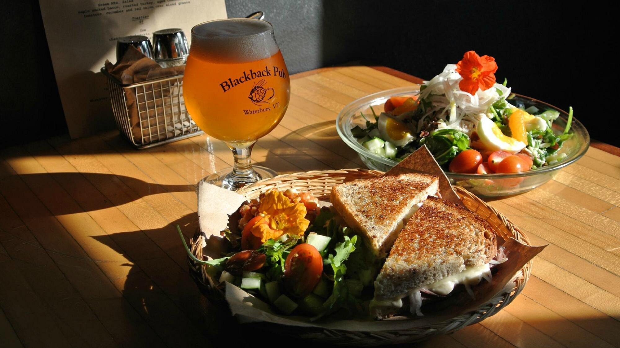 Ski Sugarbush by day, savor the best of Vermont après by night Guide